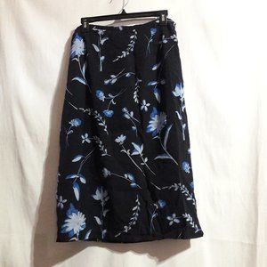 Hillard & Hanson Skirts Size:XL